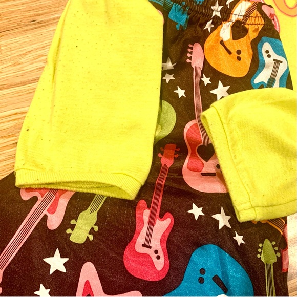 Carters Girls Rock pajamas - Picture 6 of 6